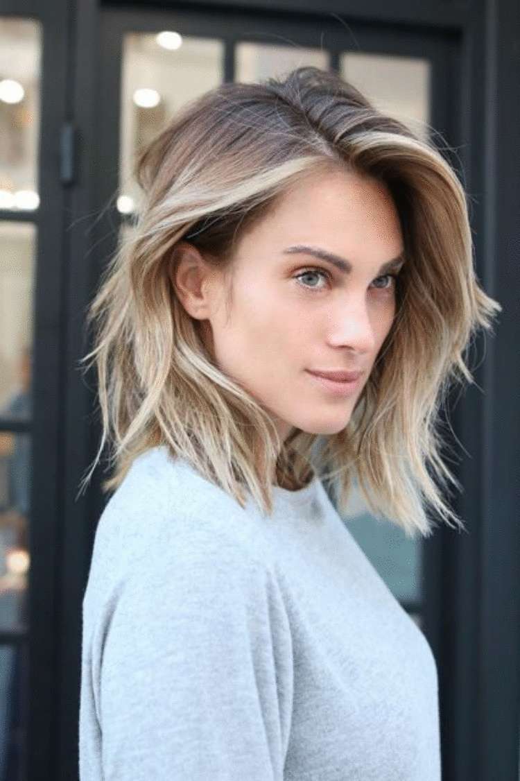 Короткие русые волосы. Стрижка Lob long-Bob стил гранж. Русое каре. Каре на русые волосы.